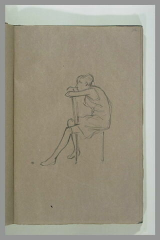 Femme en chemise et bas, assise sur une chaise, image 1/1
