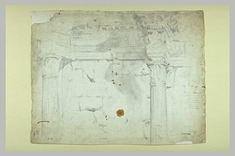 Ruines du temple de Vesta à Rome, image 1/1
