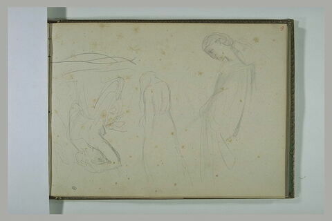 Trois femmes éplorées, une autre, vue en buste, porte une main à ses cheveux