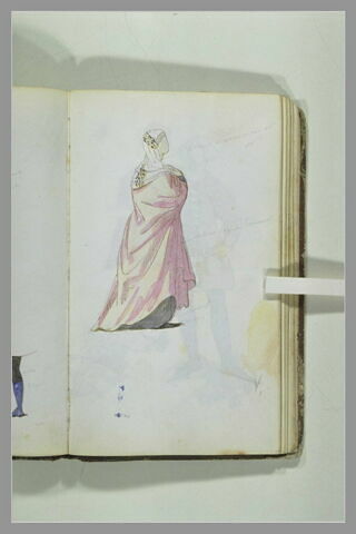 Femme en costume du Moyen-Age, image 2/2