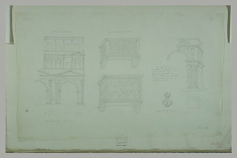 Vérone : Porte de Borsari ; balcon ; arc ; marteau de porte