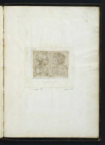 Femme en buste de profil à droite, image 4/5