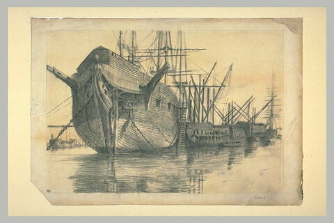 Navires ou vieux bateaux de bois au mâts détoilés