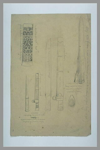 Armes blanches, fourreau, détails décoratifs de manches et notes manuscrites