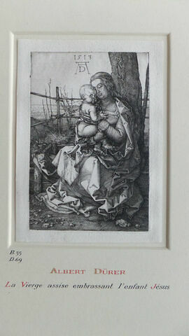 Vierge assise embrassant l'Enfant Jésus, image 2/3