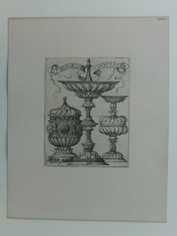 Trois dessins de vases, image 3/3