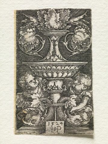 Vase aux génies et aux dauphins, image 1/1