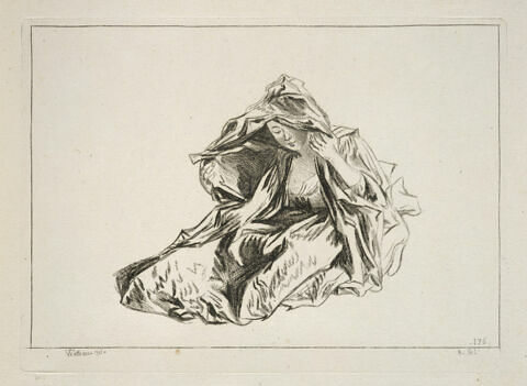 Jeune femme assise à terre, image 1/1