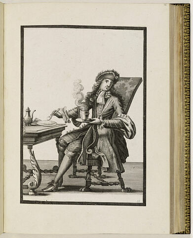 Gentilhomme assis à la table, une tasse avec soucoupe à la main, image 1/1