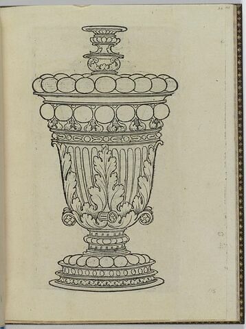 Vase, image 1/1
