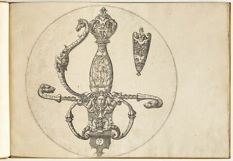 Poignée d'épée décorée de grotesques et d'une figure de Vénus