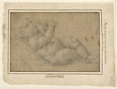 Enfant nu, couché sur le dos, soulevant sa main droite, image 1/2