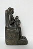 figurine d'Isis allaitant ; statuette, image 3/4