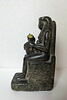 figurine d'Isis allaitant ; statuette, image 4/4