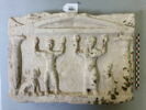 stèle en façade de naos ; stèle de type Kôm Abou Billou, image 1/2