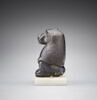figurine, image 2/5