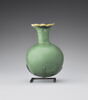 vase plastique, image 2/5