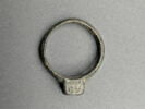 bague à chaton fixe ; bague à chaton carré, image 4/4