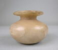 pot ; vase miniature ; vase à onguent  ; avec contenu, image 3/4