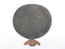 miroir en disque circulaire ; miroir à manche papyriforme, image 1/2