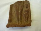 figurine féminine ; stèle en façade de naos, image 7/7