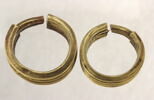 boucle d'oreille en anneaux coupés accolés, image 2/2
