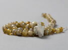 collier ; perle  ; pendentif, image 3/4