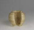vase, image 2/2