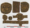 orbiculus ; bande de poignet ; bande décorative d'habillement ; fragments, image 1/2