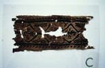 bande décorative d'habillement ; fragment, image 2/2