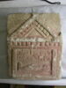 stèle à fronton, image 2/2