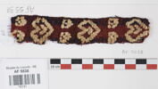 bande décorative d'habillement ; fragment, image 1/2