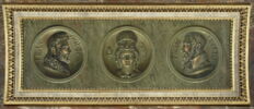 L'Europe civilisée par les Sciences, les Arts et les Lettres. Les Arts rendent hommage à la Concorde.
Médaillons de Puget et Mansart
Médaillons de Goujon et Lescot, image 3/5