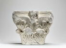 Chapiteau décoré de feuilles d'acanthe, image 7/8