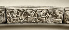 Quatre personnages dans des rinceaux, image 1/2