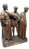 Bas-relief : groupe de trois personnages dans le style du XVIe siècle, image 3/4