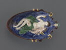 Coupe en forme de nacelle ou gondole ou navette de forme ovale : Vénus et l'Amour, image 1/11