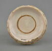 Fond de plat (coupe ?) rond à bord rogné: profil gauche de femme en buste, image 2/5