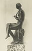 Statuette : femme se tressant les cheveux, image 9/9