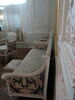 Fauteuil faisant partie d'un mobilier livré en 1785 pour le salon du comte de Provence et de la comtesse de Balbi, à Versailles, image 2/4