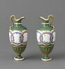 Vase en forme d'aiguière, d'une paire (R 487), image 4/10