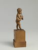 Statuette : Enfant jouant de la musette, image 2/5