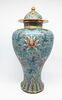Vase pyriforme, d'une paire (TH 302), image 4/4
