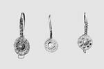 Boucle d'oreille avec croix hérissée de globules, image 7/8