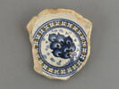 Fragment du fond d'un plat, image 1/3