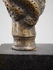 Statuette : Tête d'homme surmontée d'un serpent enroulé, image 2/4