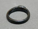 Bague portant un monogramme frappé sur le chaton plat ovale A N ?, image 3/4