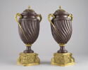 Vase couvert, d'une paire (avec OA 5185 2), image 1/4