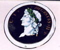 Plaque circulaire : Auguste, d'une série de douze plaques (MRR 260 à 271), image 3/3