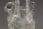 Vase en cristal de roche représentant un animal fantastique, image 2/7
